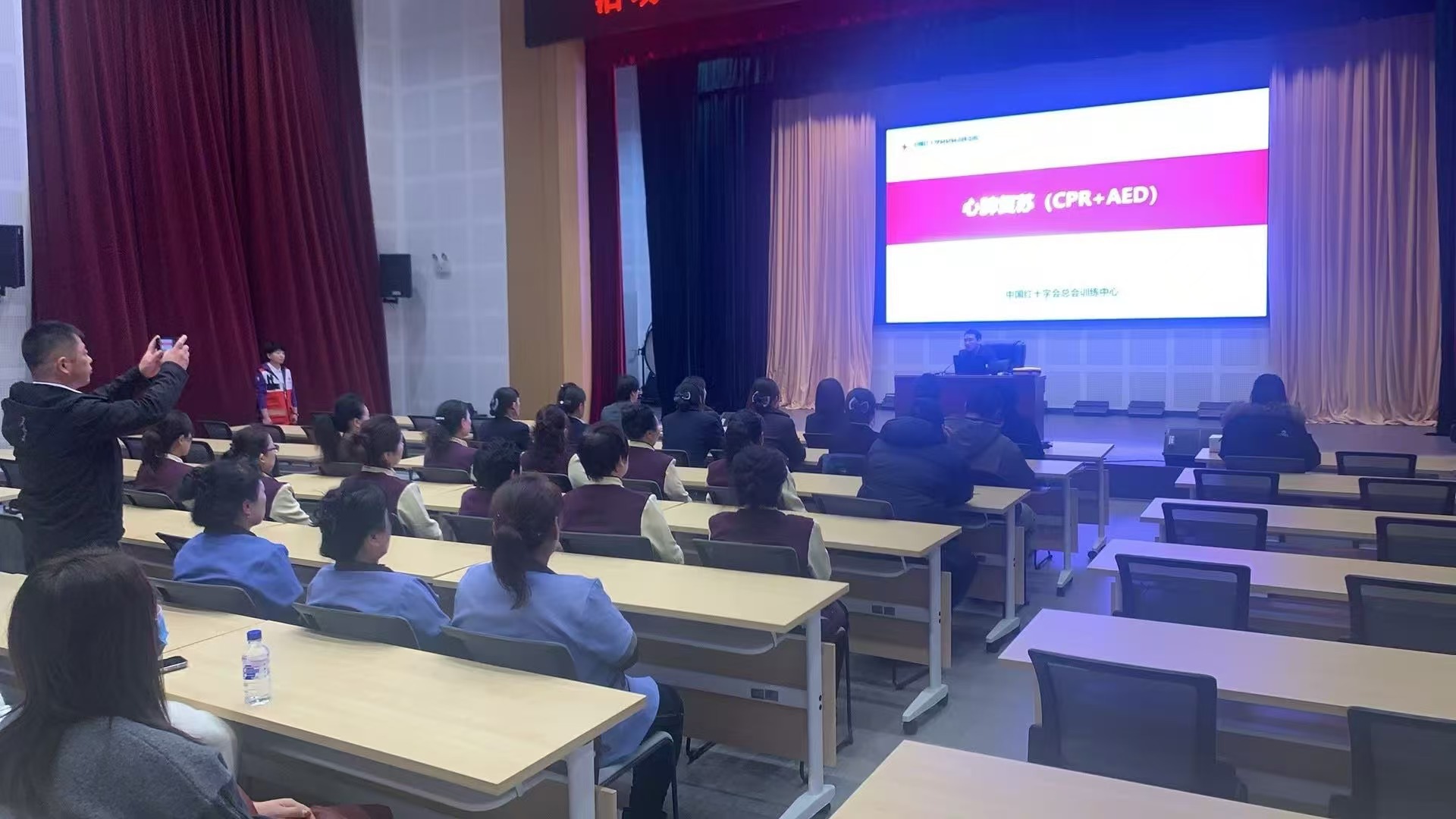 &#19975;&#35937;&#22478;&#23448;&#32593;&#28216;&#25103;&#20013;&#24515;&#65288;&#20013;&#22269;&#65289;&#23448;&#26041;&#32593;&#31449;